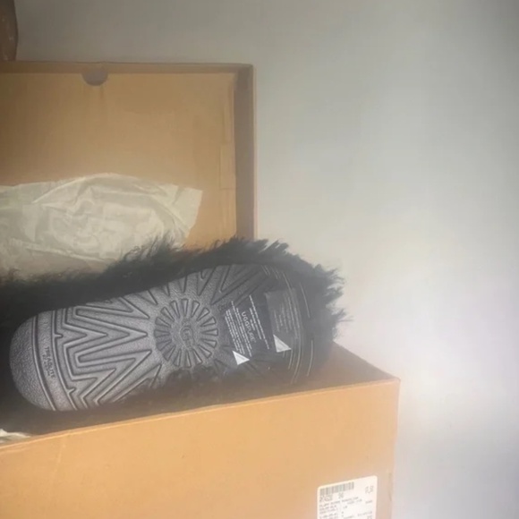 UGG FLUFF MOMMA MONGOLIAN FUR BOOTS - Picture 5 of 5